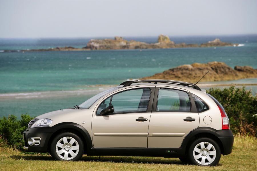  Citroen C3 XTR 2005 года  (фото 22 из 37)